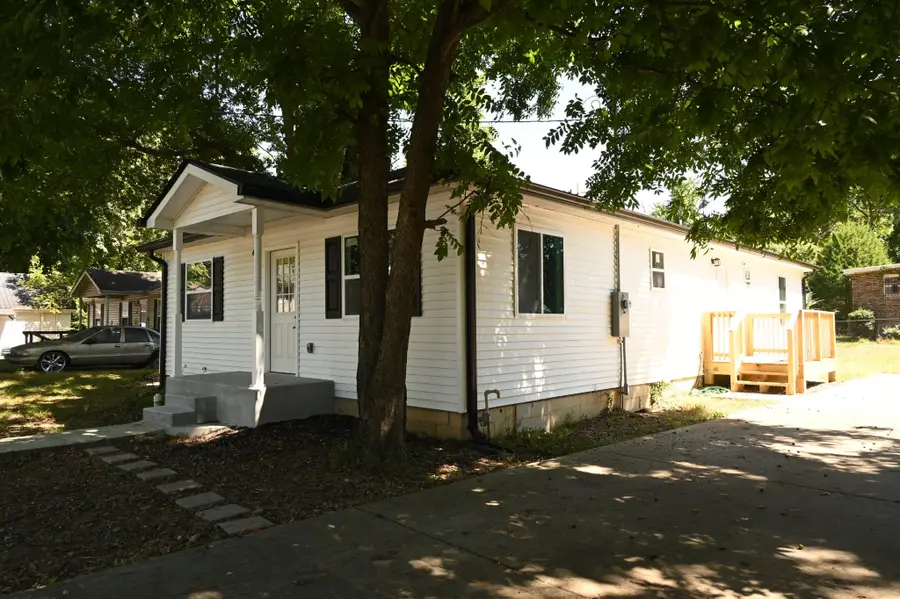 411 Glenn St, Clarksville, TN 37040 - Image #3