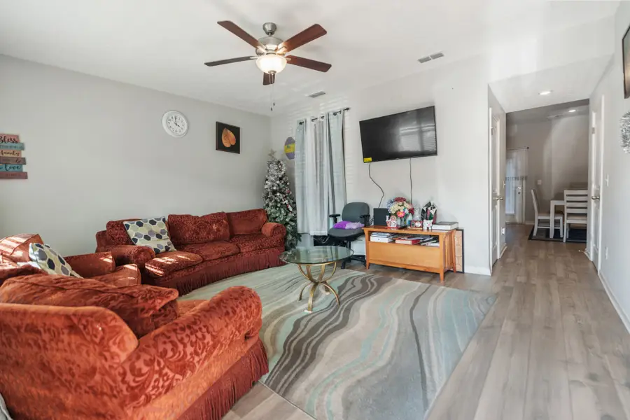 1046 Bradburn Village Dr, Antioch, TN 37013 - Image #3