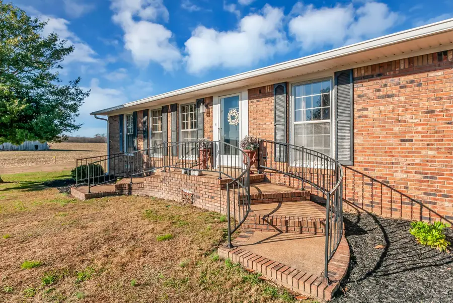 104 Glendale Rd, Loretto, TN 38469 - Image #3