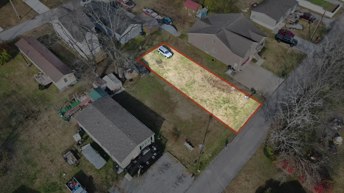 172 S Maple Ave, Gallatin, TN 37066 - Image #1