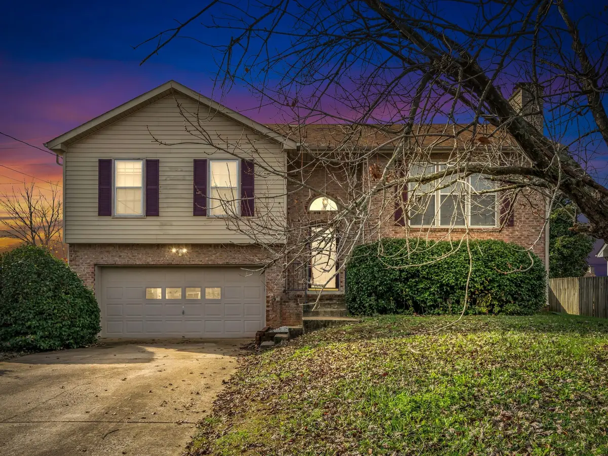 1246 Archwood Dr, Clarksville, TN 37042 - Image #1