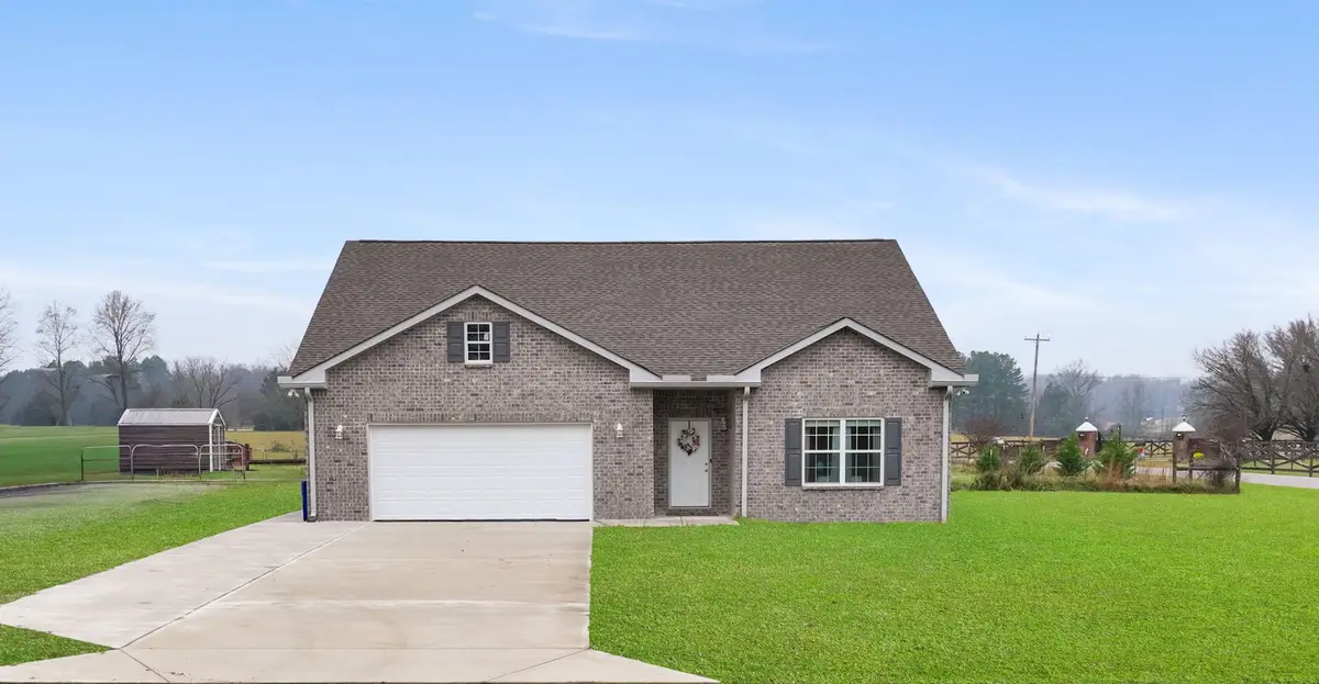 22 Hickory Dr, Manchester, TN 37355 - Image #1