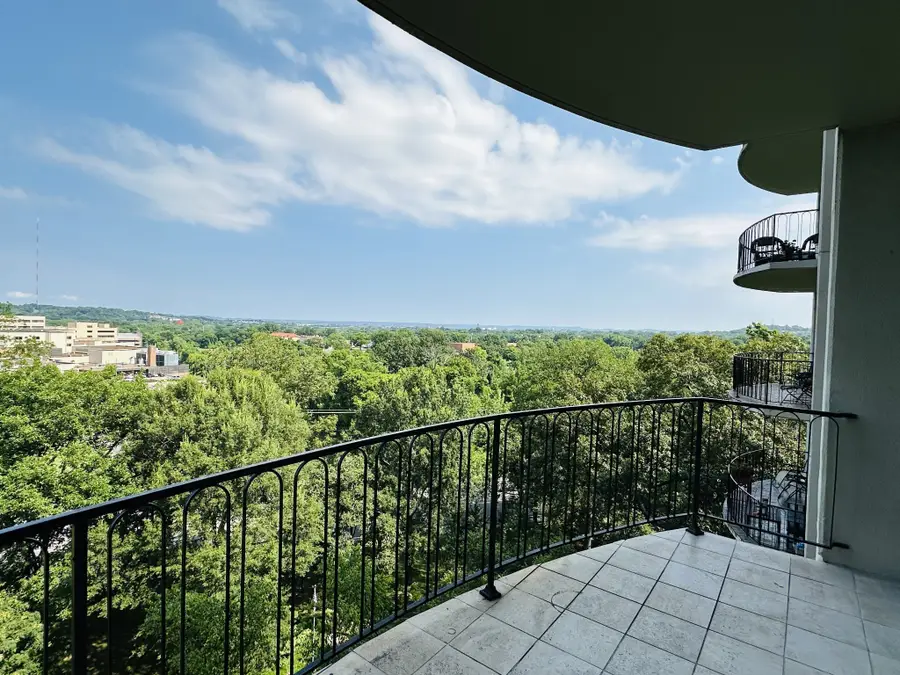 4215 Harding Pike #903, Nashville, TN 37205 - Image #2