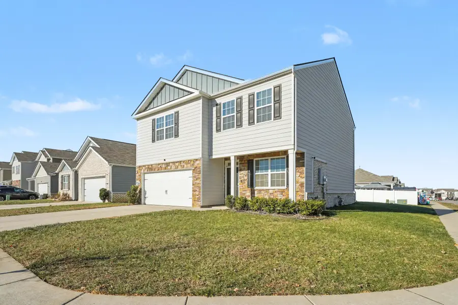 7354 Sunny Parks Dr, White House, TN 37188 - Image #3