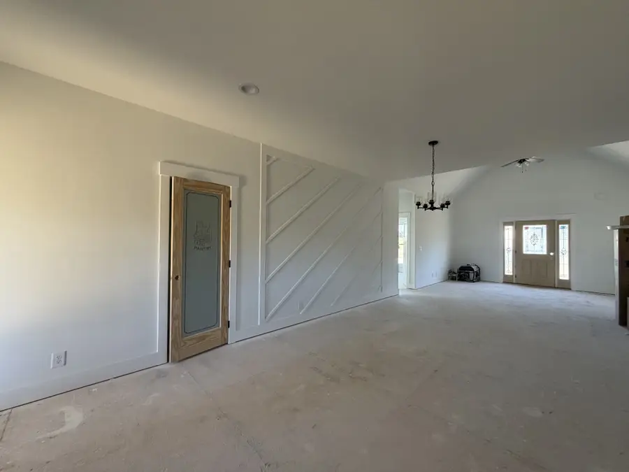 985 Long Beech Dr, Clarksville, TN 37042 - Image #3