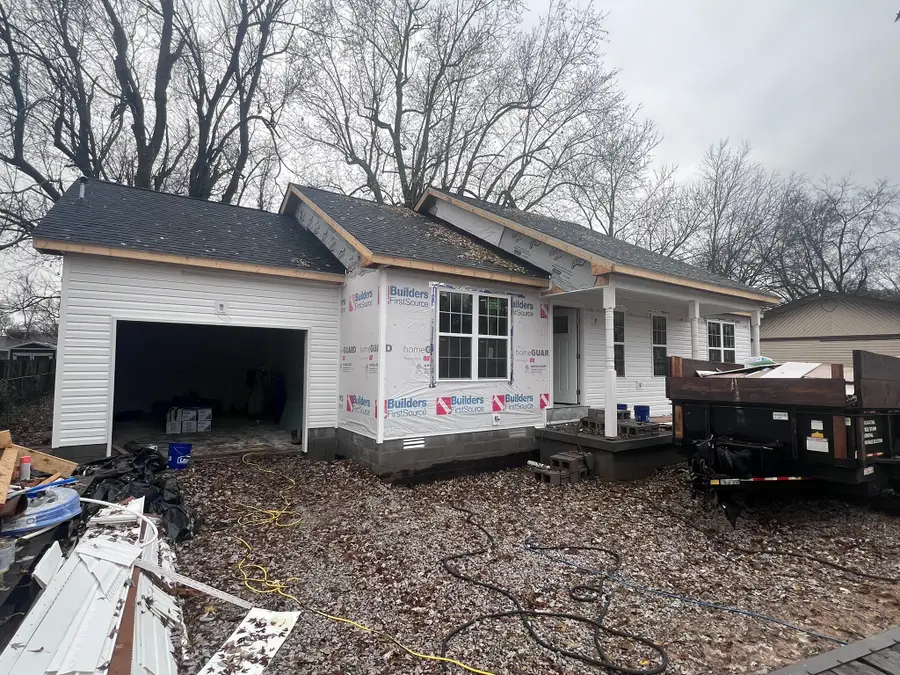 203 Hilltop Dr, Hopkinsville, KY 42240 - Image #2