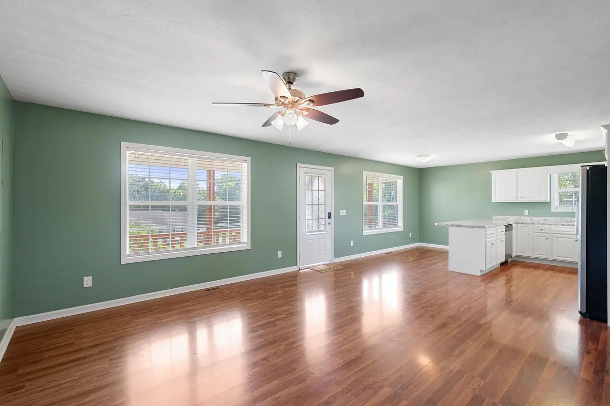 1529 Joanne Cir, Lewisburg, TN 37091 - #1