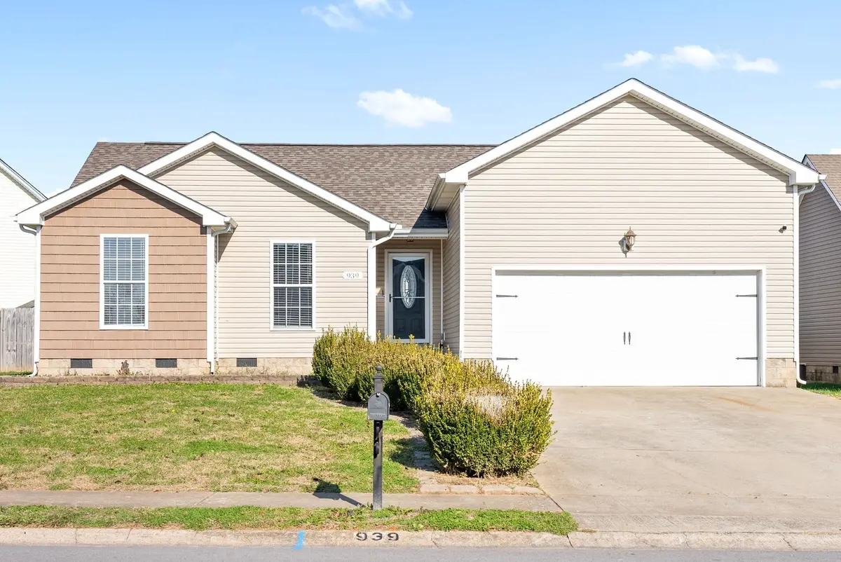 939 Cindy Jo Ct, Clarksville, TN 37040 - Image #1