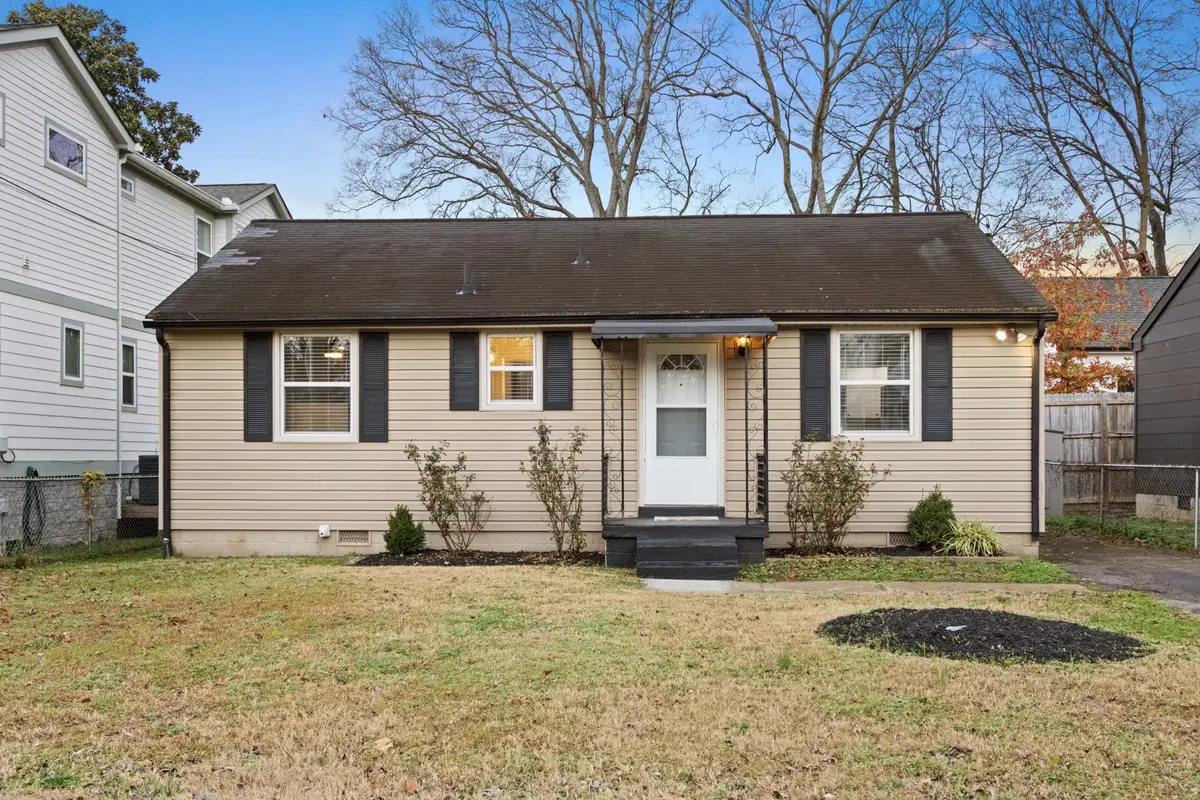 5920 Carl Pl, Nashville, TN 37209 - Image #1