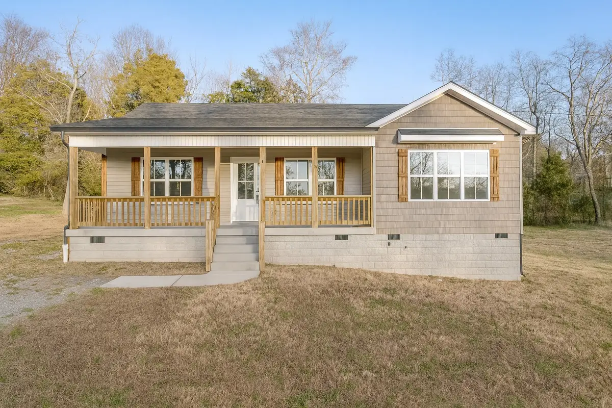 943 Wedgewood Dr, Lewisburg, TN 37091 - Image #1
