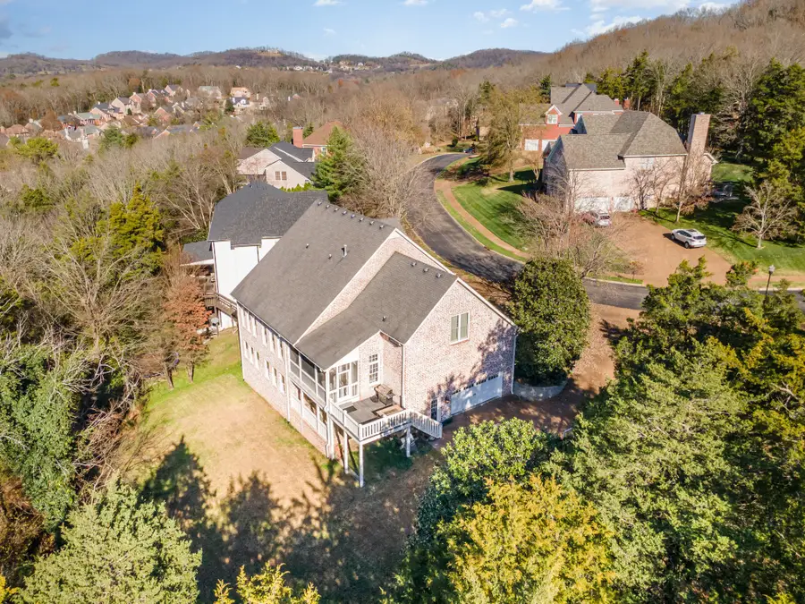 237 Halberton Dr, Franklin, TN 37069 - Image #2