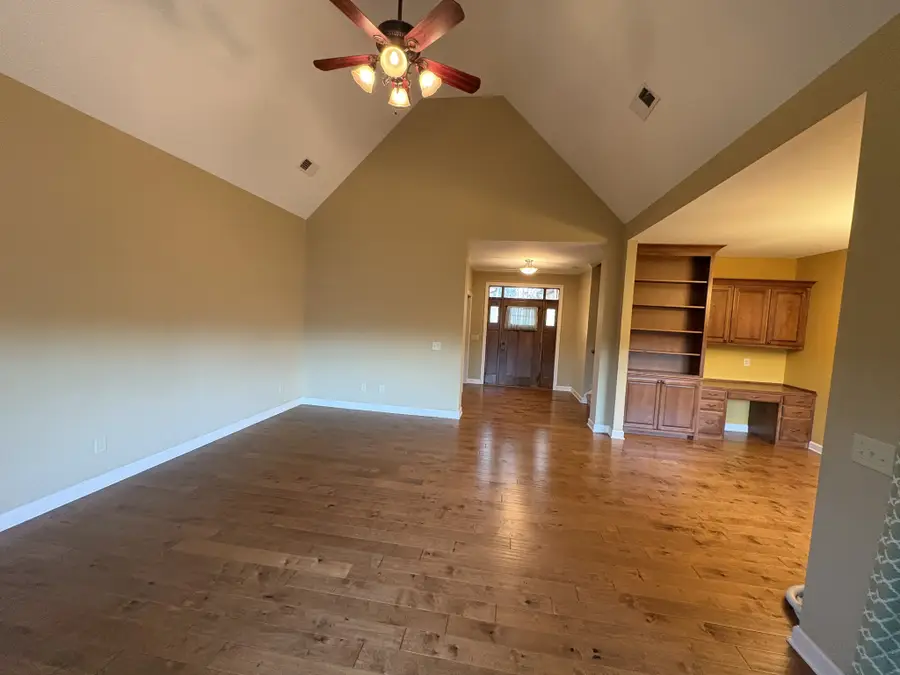 117 Grayson Ln, White House, TN 37188 - Image #3