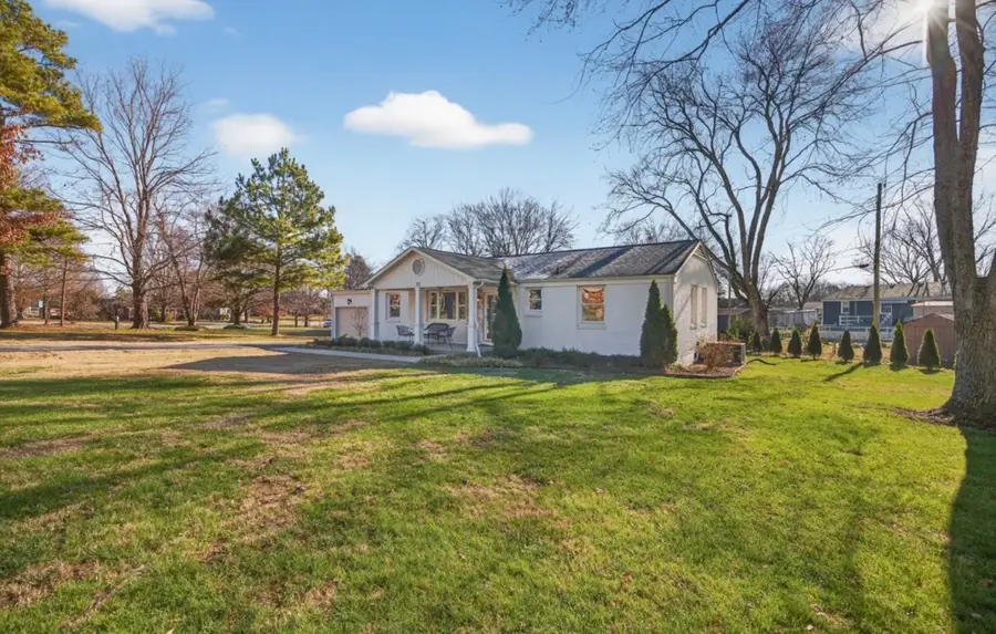 305 Evergreen Dr, Columbia, TN 38401 - Image #2