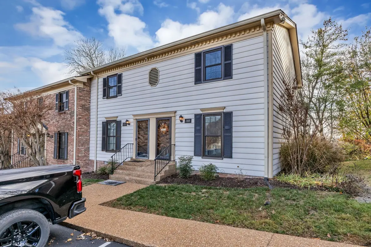 705 Fox Ridge Dr, Brentwood, TN 37027 - Image #1