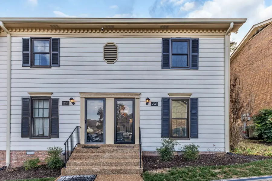 705 Fox Ridge Dr, Brentwood, TN 37027 - Image #2