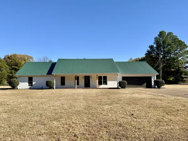 123 Walnut Hill Rd, Bells, TN 38006