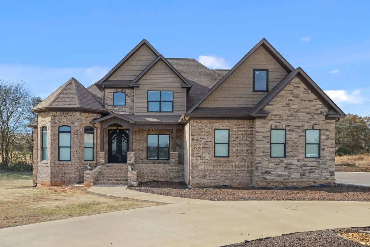 174 Isom Dr, Cherokee, AL 35616 - #1