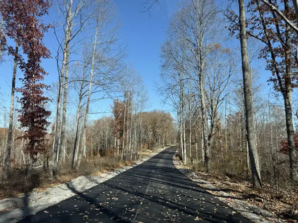 5 Falling Timber Dr, Pegram, TN 37143