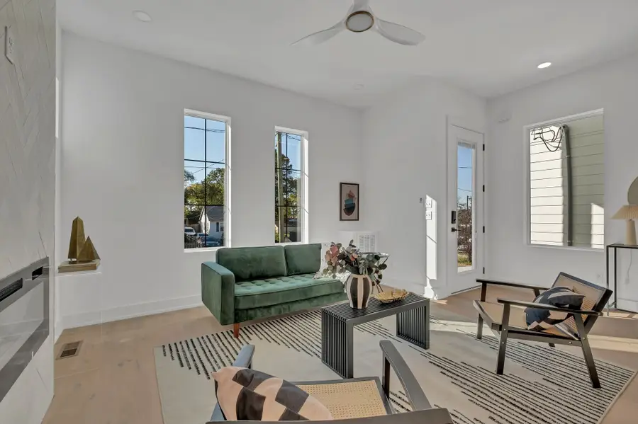 2915B Morningside Dr, Nashville, TN 37207 - Image #2