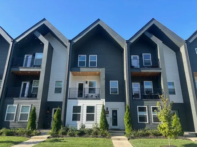 112 Fitzgerald Dr, Nashville, TN 37214 - Image #1