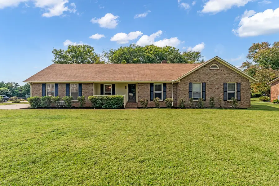 2519 Regency Park Dr, Murfreesboro, TN 37129 - Image #2
