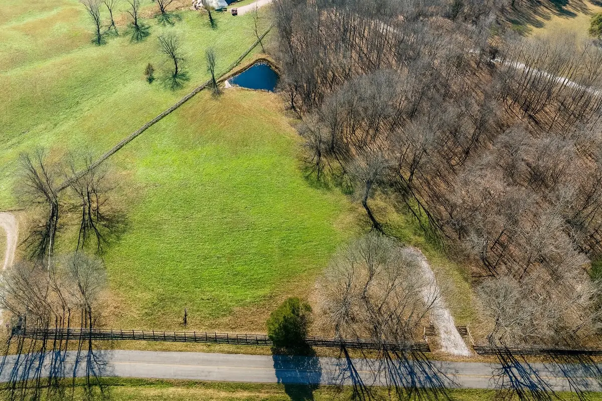 1103 Cowan Rd, Dickson, TN 37055 - Image #1