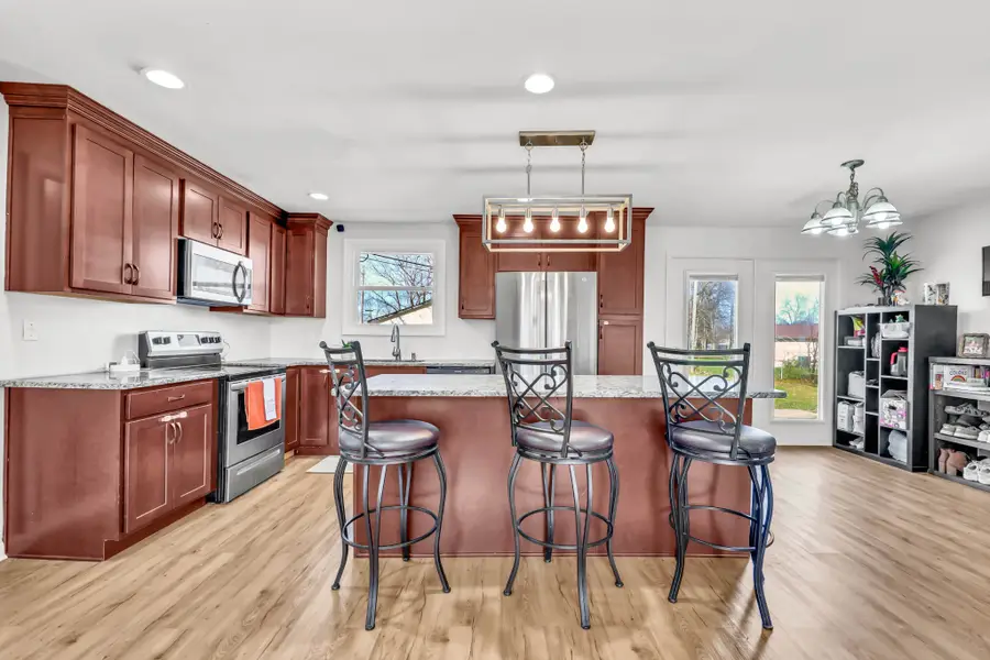 2206 Green Acres Dr, Clarksville, TN 37042 - Image #3