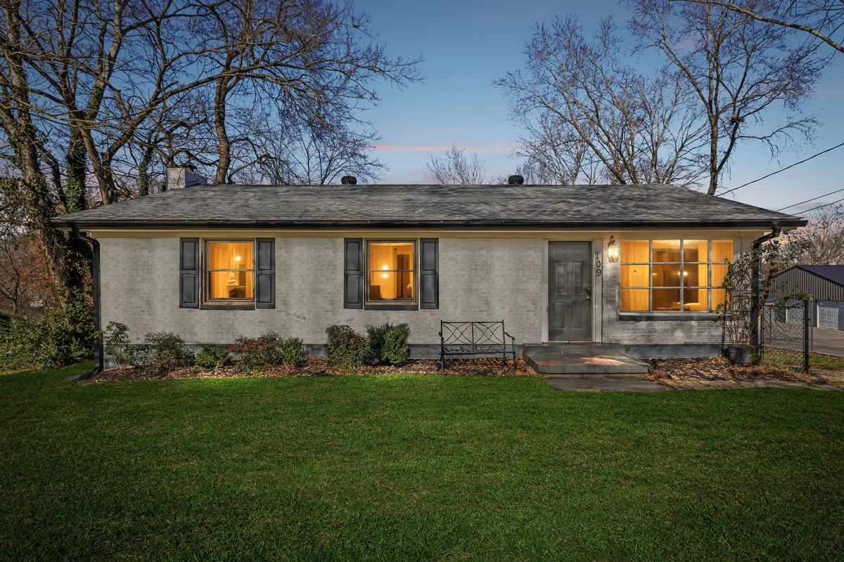 109 Hobbs Dr, Columbia, TN 38401 - Image #1