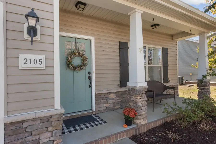 2105 Longhunter Chase Dr, Spring Hill, TN 37174 - Image #3