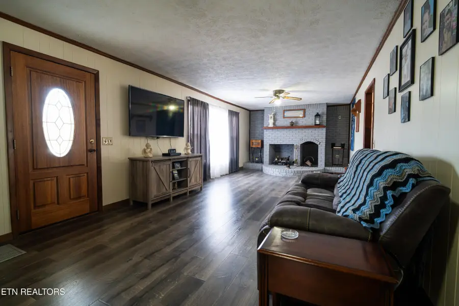 408 Shady Oaks Dr, Spencer, TN 38585 - Image #3