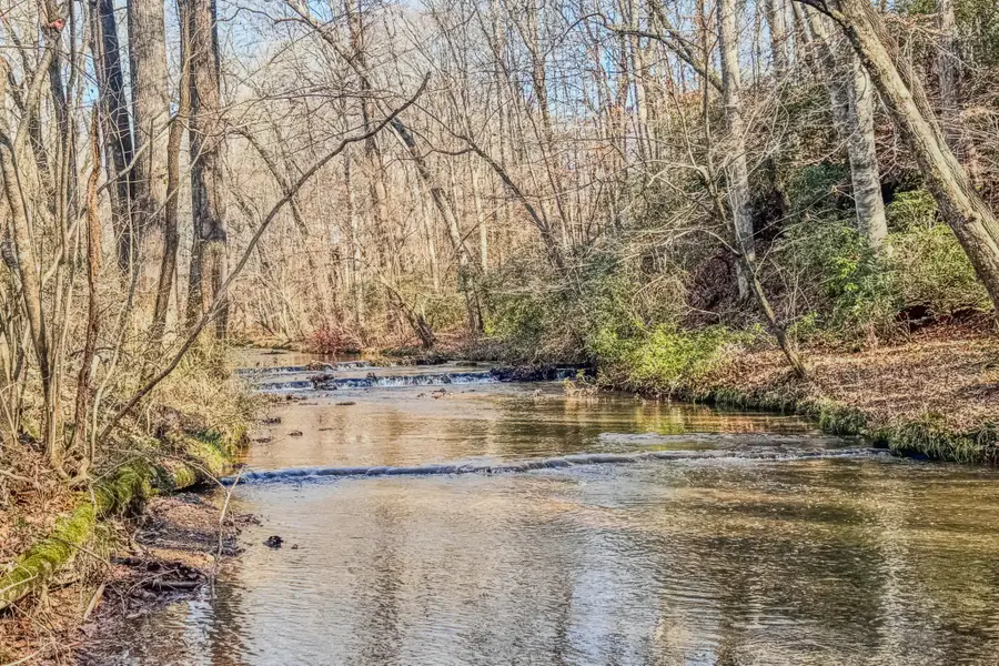 875 Waterloo Rd, Westpoint, TN 38486 - Image #2