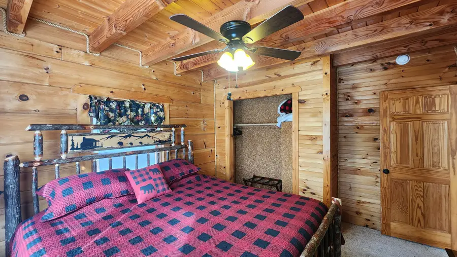 5615 Eastport Rd, Alpine, TN 38543 - Image #2