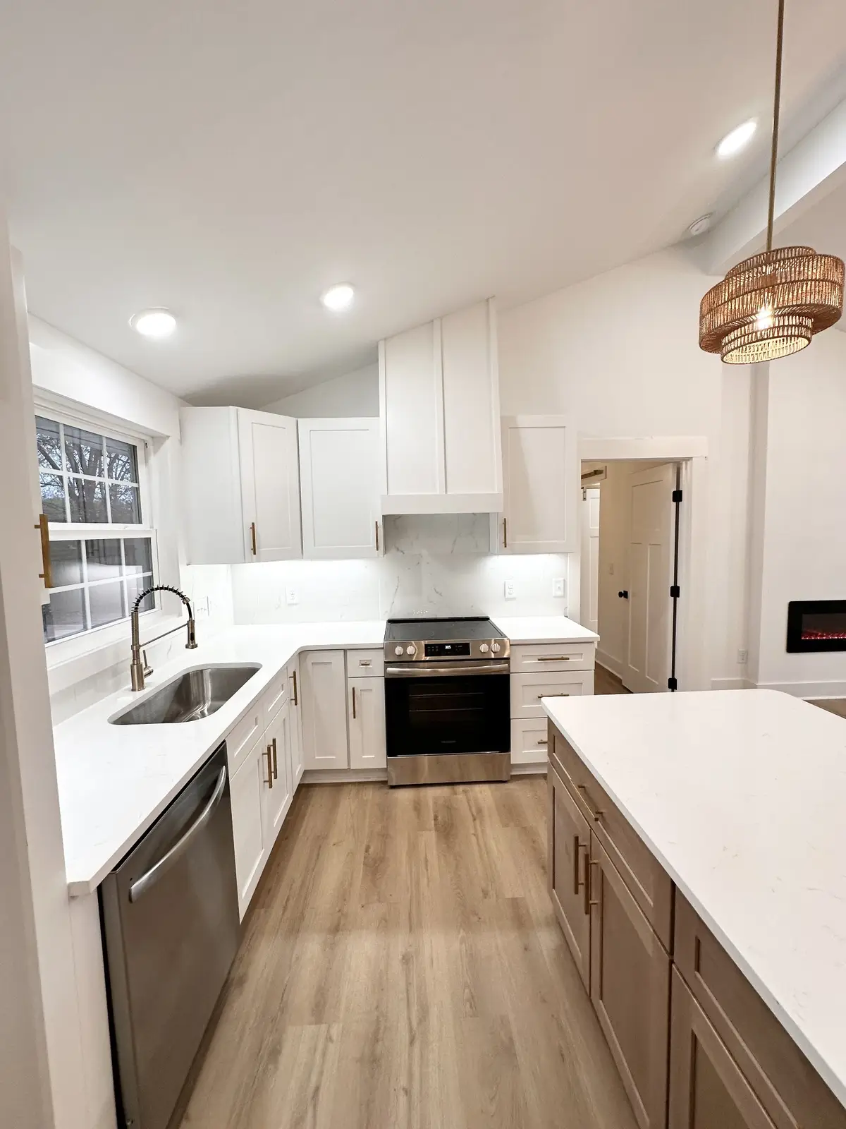 106 Lucinda Ln, Hendersonville, TN 37075 - Image #1