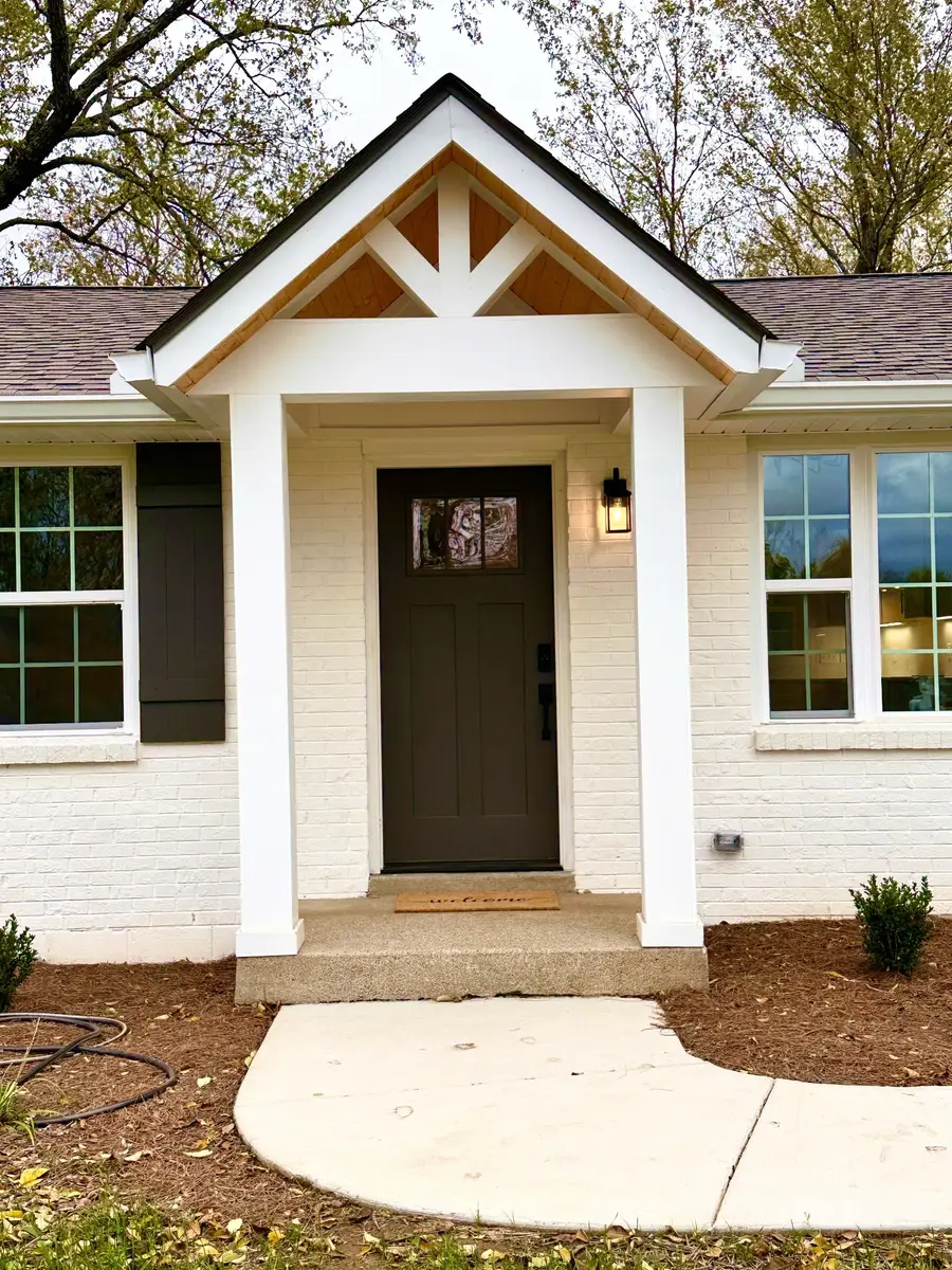 106 Lucinda Ln, Hendersonville, TN 37075 - Image #2