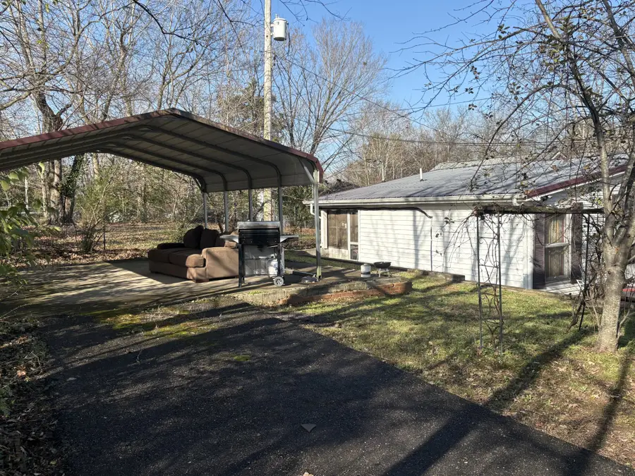 900 Oak Ln, Clarksville, TN 37040 - Image #2