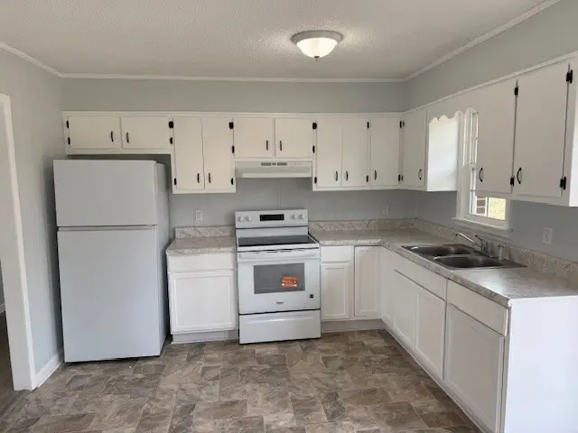 370 Tanglewood Trl, Estill Springs, TN 37330 - Image #2