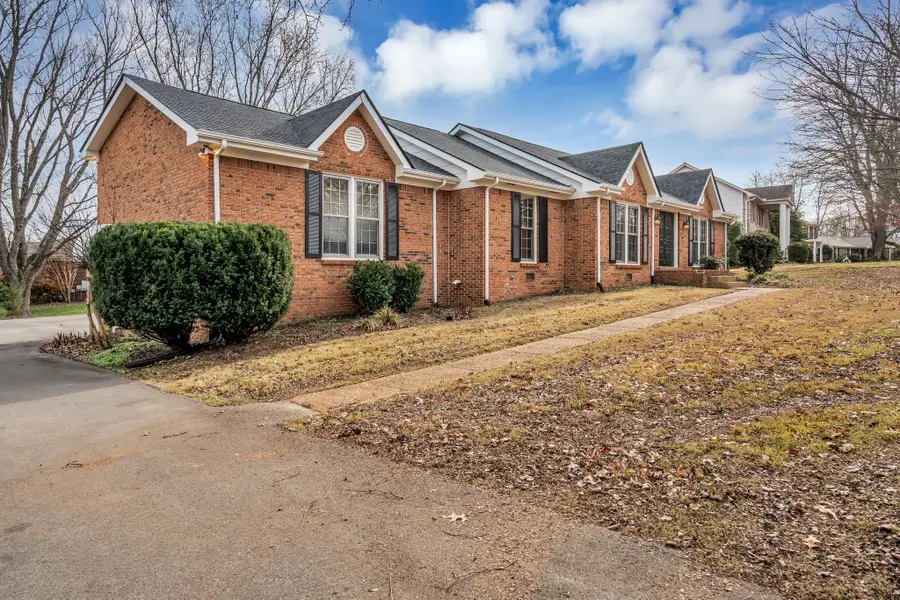 4501 Ramblewood Ln, Old Hickory, TN 37138 - Image #2