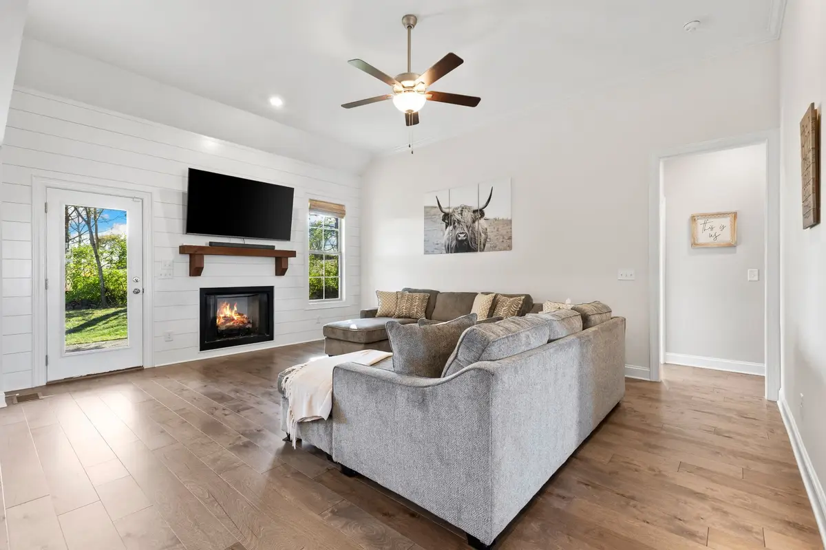 1021 C P Stewart Blvd, Lebanon, TN 37087 - Image #1