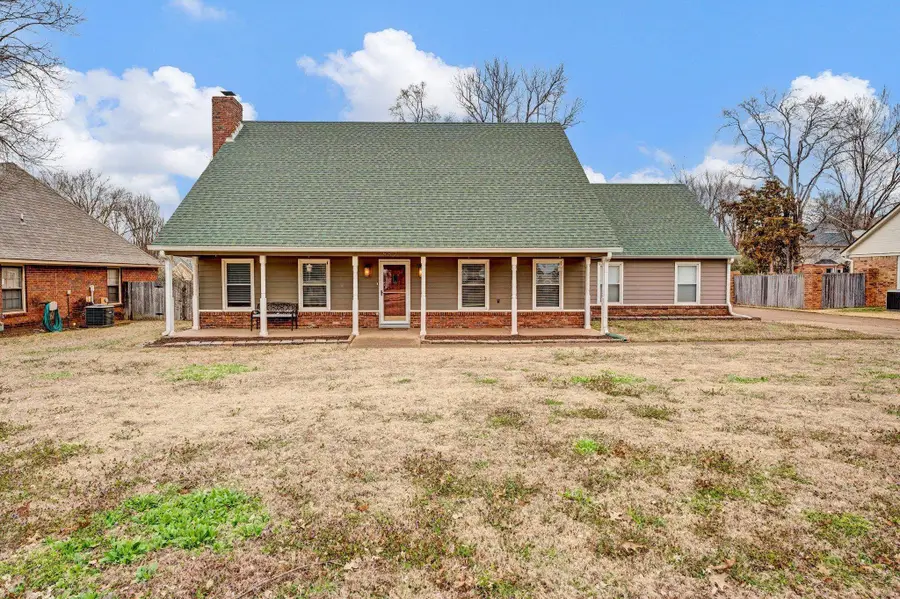582 Brinsley Dr, Collierville, TN 38017 - Image #2