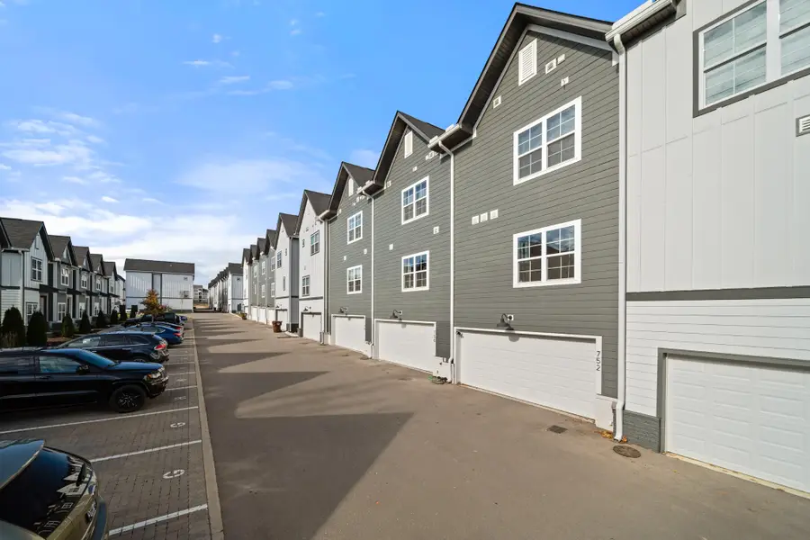 752 N Dupont Ave, Madison, TN 37115 - Image #2