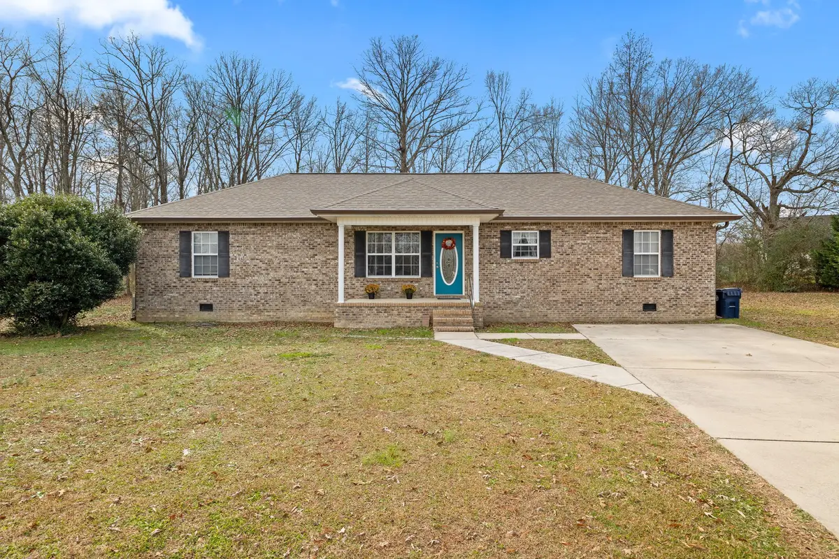125 Doe Ln, Smithville, TN 37166 - Image #1