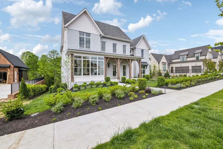 8876 Edgecomb Dr, College Grove, TN 37046 - Image #2