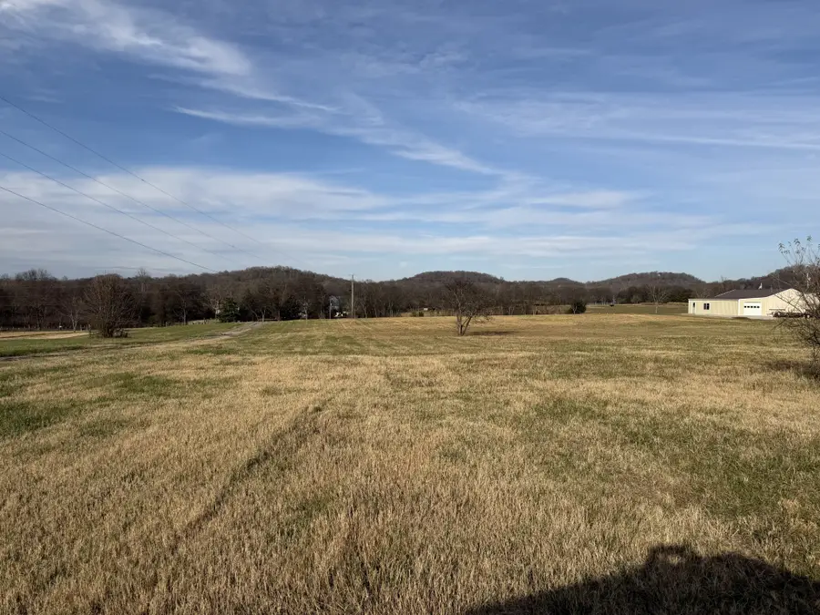 720 Governor Hall Rd, Bethpage, TN 37022 - Image #2