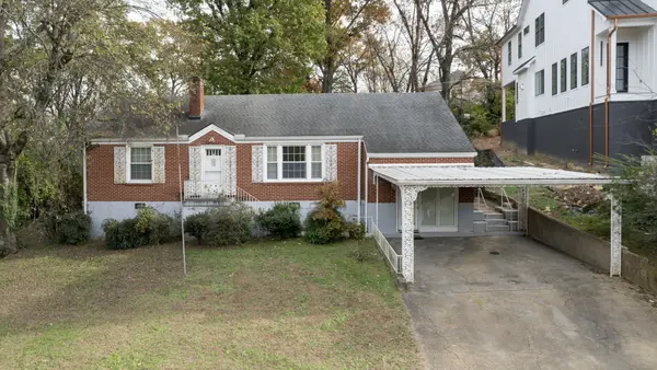 5703 Vine Ridge Dr, Nashville, TN 37205