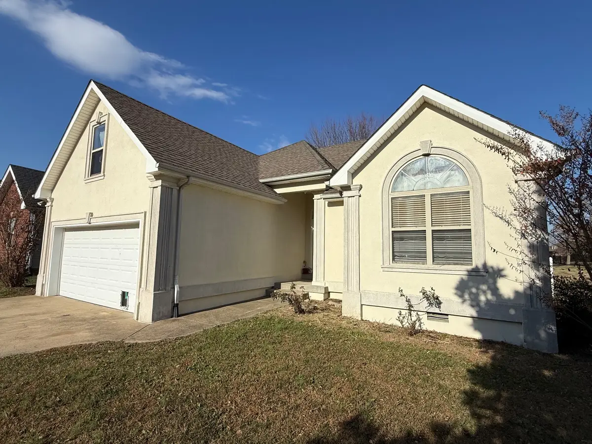 141 Foxrun, Springfield, TN 37172 - Image #1