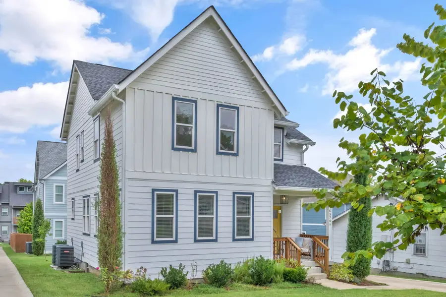 6374 Ivy St, Nashville, TN 37209 - Image #2