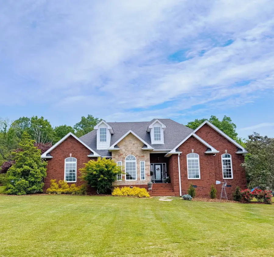 4947 Albert Fentress Rd, Greenbrier, TN 37073 - Image #2
