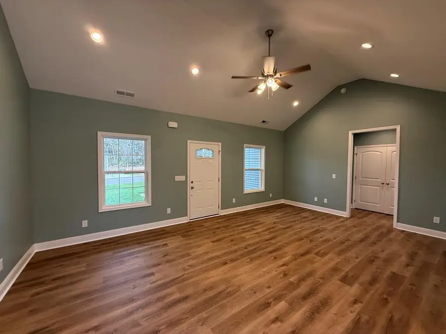 312 Talon Dr, Hopkinsville, KY 42240 - Image #2