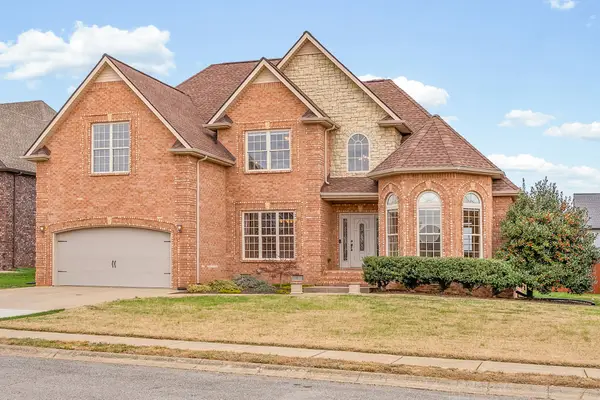 389 Waylon Ct, Clarksville, TN 37043