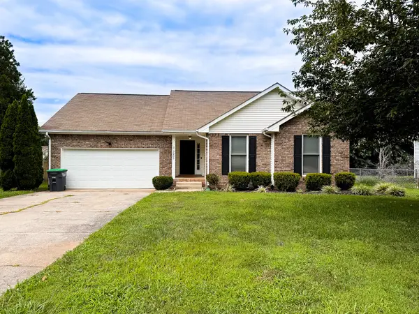 3209 S Senseney Cir, Clarksville, TN 37042